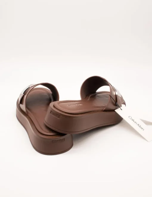 Sandalia Calvin Klein HW02368-GTW Chocolate de Mujer